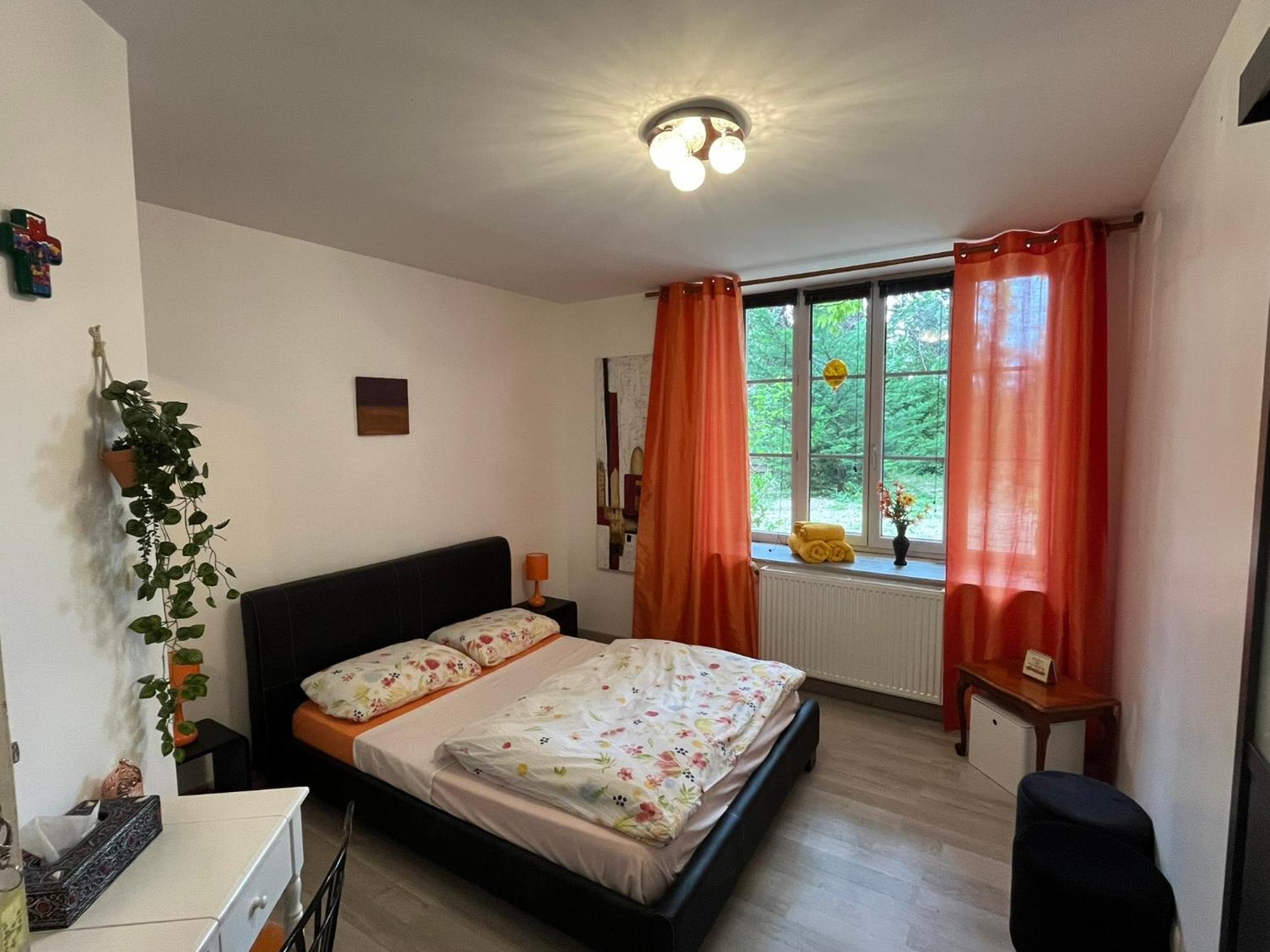 Couleurs De La Vie - Chambres D'Hotes Et Gite Cormatin Rum bild